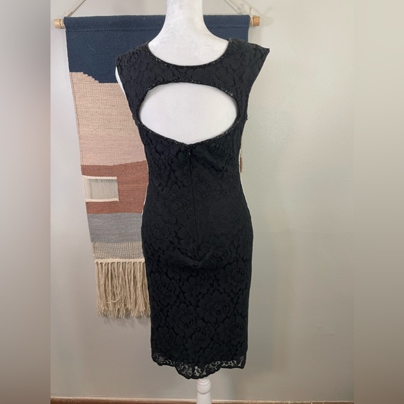 Frank Lyman Designs Black Lace Embroidered Sequined Cocktail Dress Cutout Beaded - Picture 3 of 7